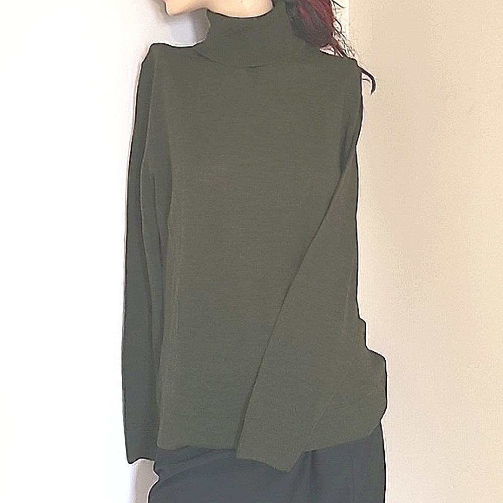 L&T merino turtleneck